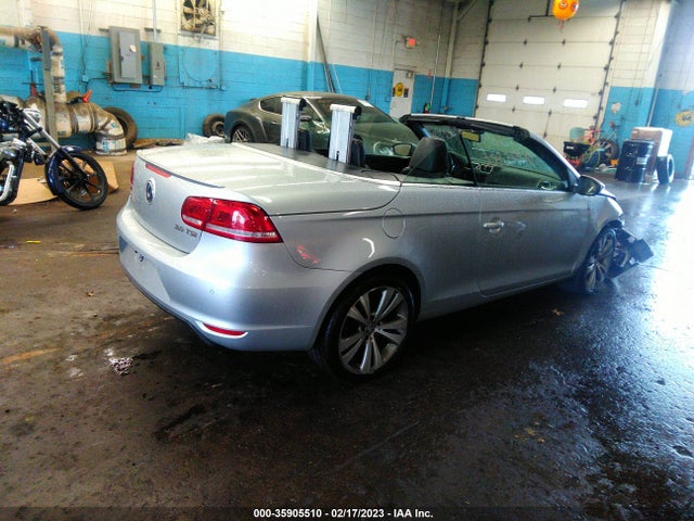 WVWFW8AH3DV007531 Volkswagen Eos Lux