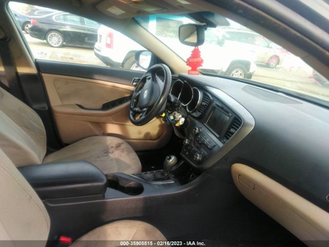 KNAGM4A79B5174836 KIA Optima Lx