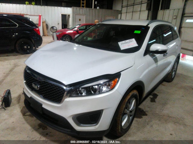 KIA SORENTO LX 2016 5XYPGDA51GG063253 Image 2