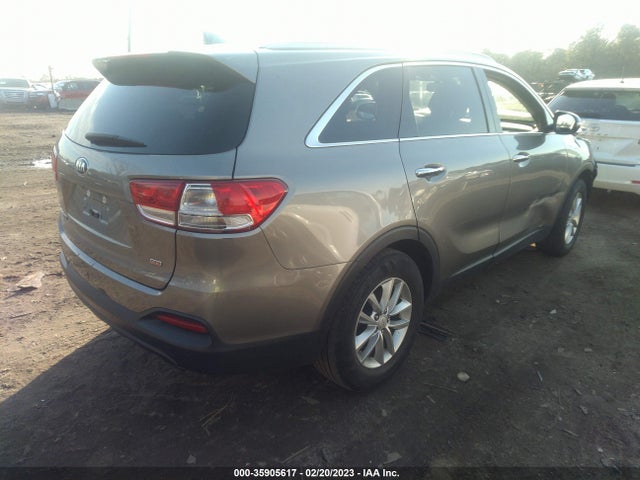 KIA Sorento 2017 5XYPG4A3XHG206586 Image 4