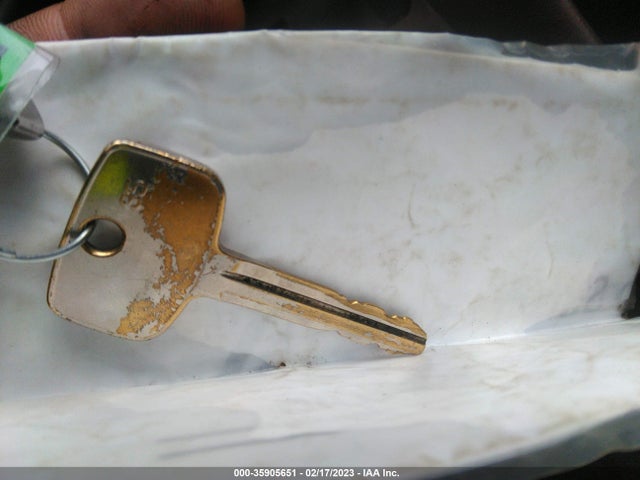 Toyota Camry 2000 4T1BG28K7YU677522 Image 3