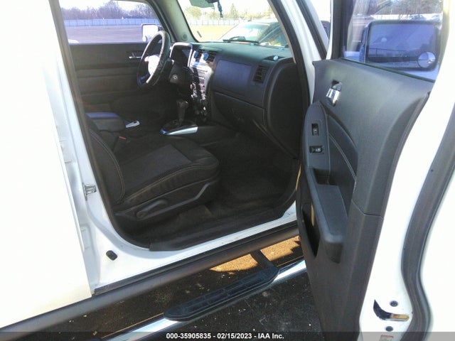 5GTDN13E678225723 Hummer H3 SUV
