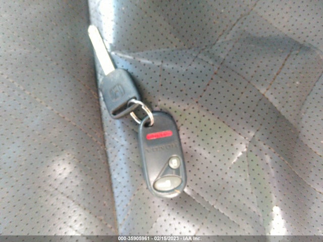 2004 HONDA PILOT EX VIN: 2HKYF18554H614266