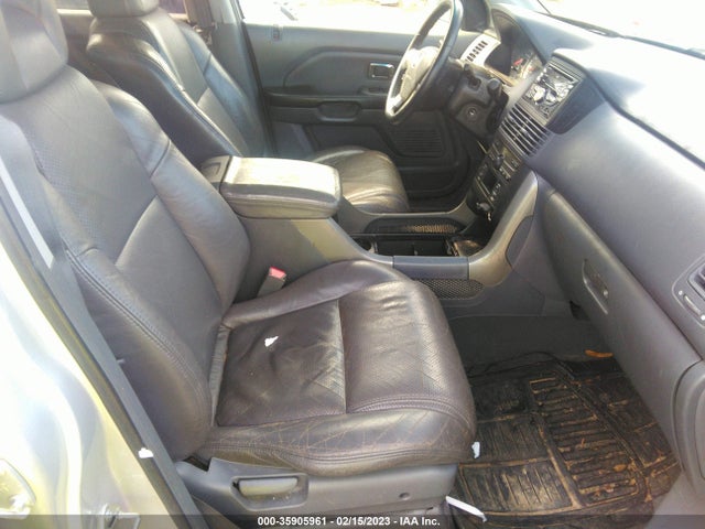 2004 HONDA PILOT EX VIN: 2HKYF18554H614266