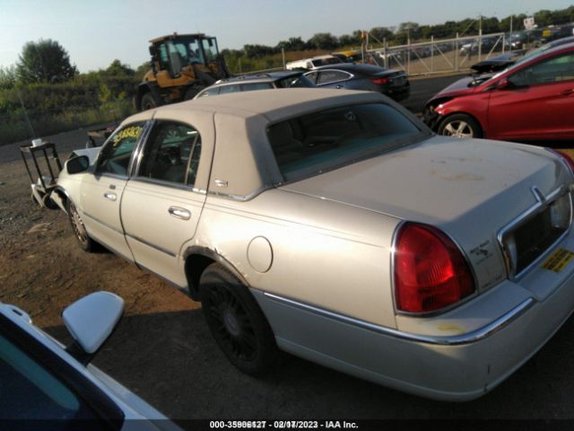 1LNHM82V76Y616329 Lincoln Town Car