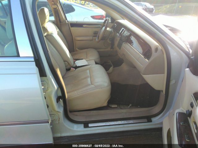 1LNHM82V76Y616329 Lincoln Town Car