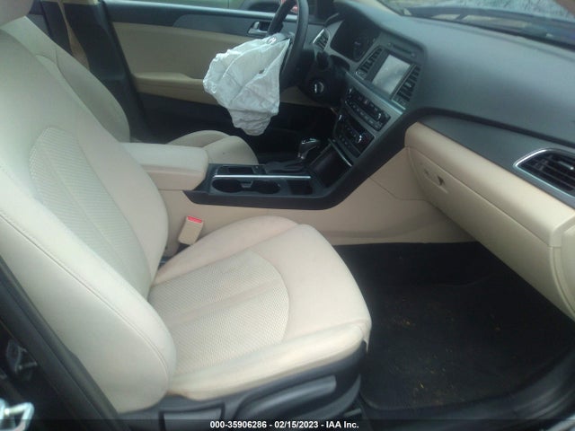 Hyundai SONATA SE 2017 5NPE24AFXHH488933 Image 6