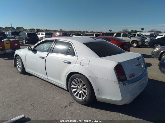 2C3CCAAG2DH527310 Chrysler 300