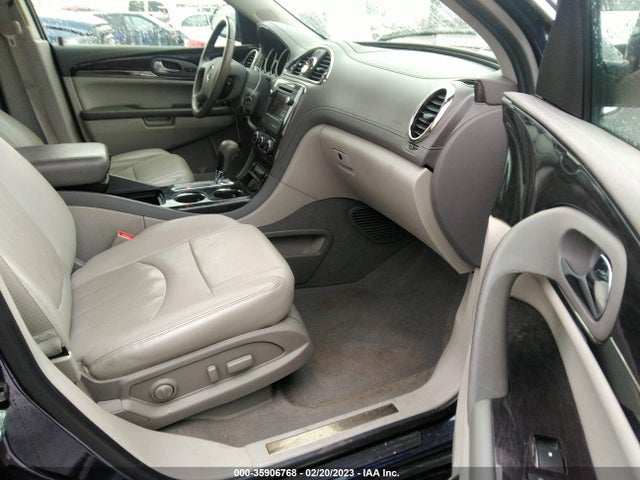 2017 Buick Enclave, VIN: 5GAKVBKD5HJ163045