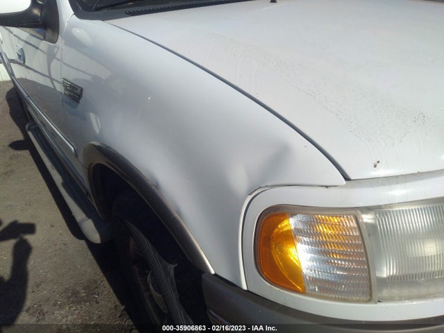 2000 FORD EXPEDITION EDDIE BAUER VIN: 1FMPU18L2YLB28186
