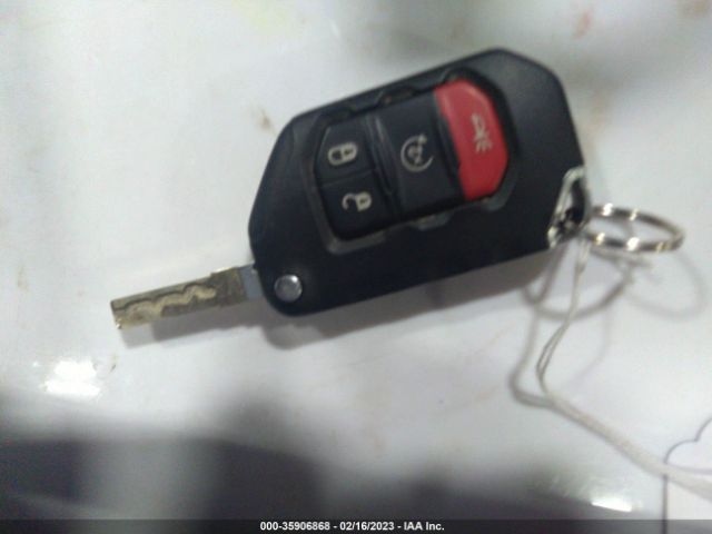 1C4HJXEG5JW243672 Jeep Wrangler Unlimited Sahara