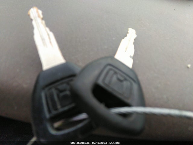 2000 HONDA ACCORD SDN EX W/LEATHER VIN: 1HGCG1657YA091910