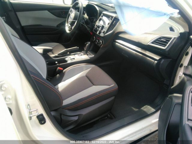 JF2GTAPC9P8269574 Subaru Crosstrek Premium