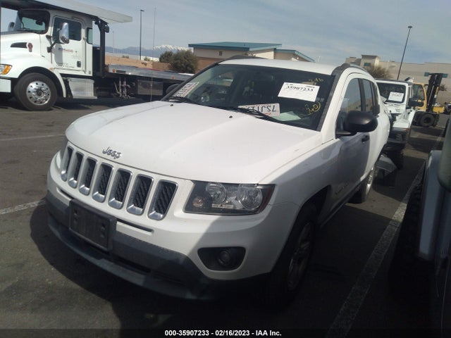 2016 Jeep Compass, VIN: 1C4NJCBA3GD575206