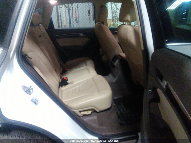 WA1DGAFP1EA013083 Audi Q5 Premium Plus