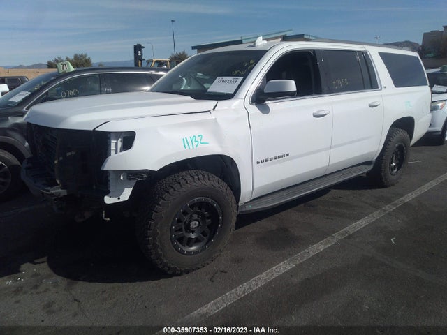 Chevrolet Suburban Lt 2017 1GNSKHKC4HR179215 Image 2