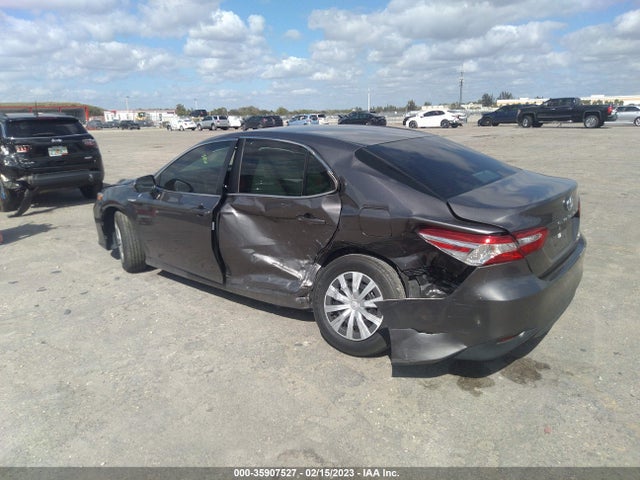 2018 Toyota Camry, VIN: 4T1B31HK8JU505964