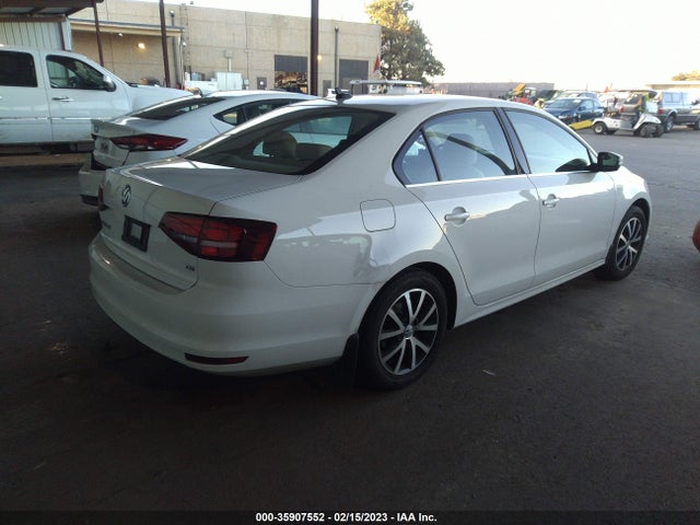 2018 Volkswagen Jetta, VIN: 3VWDB7AJ4JM218319