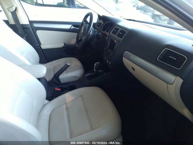 2018 Volkswagen Jetta, VIN: 3VWDB7AJ4JM218319