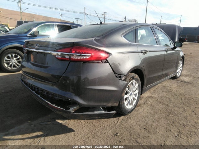 2017 FORD FUSION S VIN: 3FA6P0G73HR366223