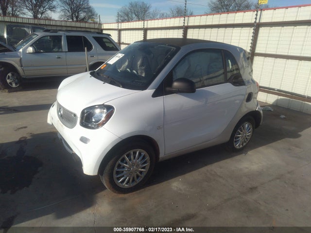 2017 Smart Fortwo, VIN: WMEFJ5DA8HK168137