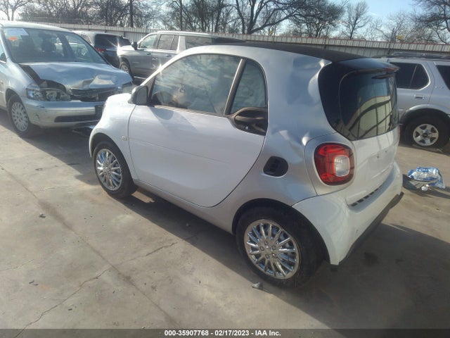 2017 Smart Fortwo, VIN: WMEFJ5DA8HK168137