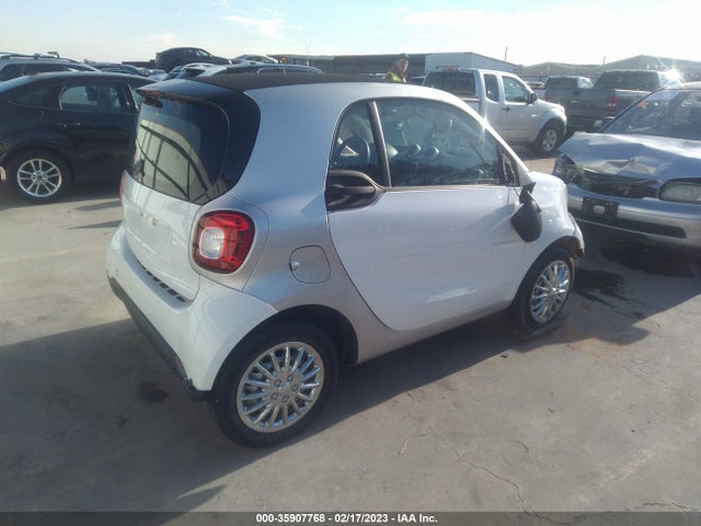2017 Smart Fortwo, VIN: WMEFJ5DA8HK168137