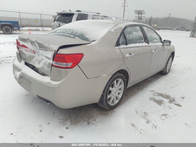 Lincoln MKZ 2010 3LNHL2GC8AR644817 Image 4