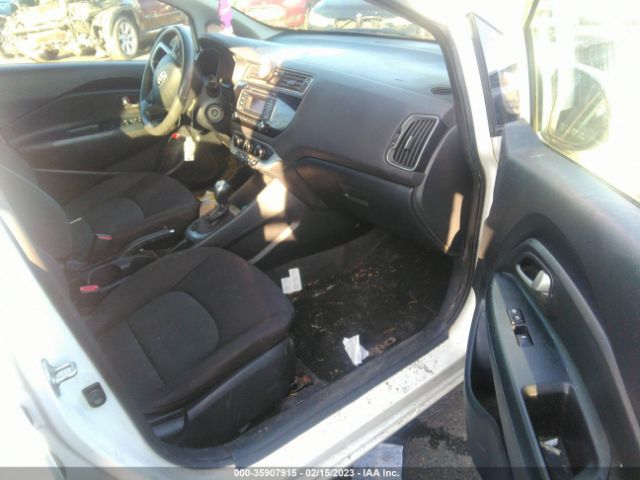KNADM5A33G6646262 KIA RIO LX