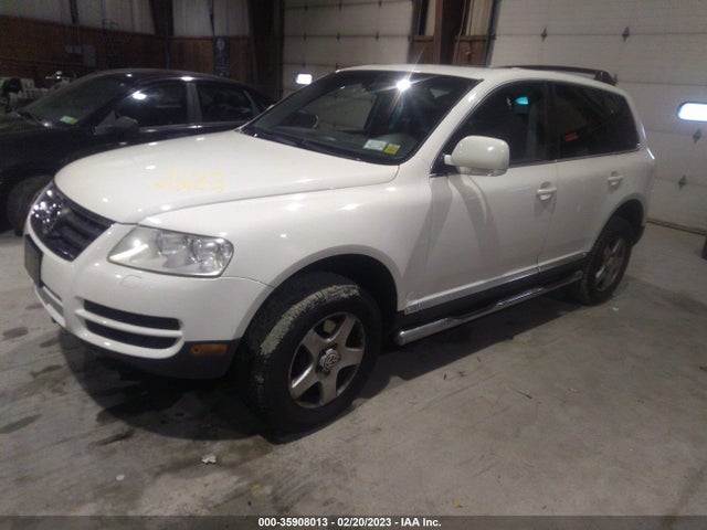 Volkswagen Touareg 2004 WVGBC67L44D013962 Image 2