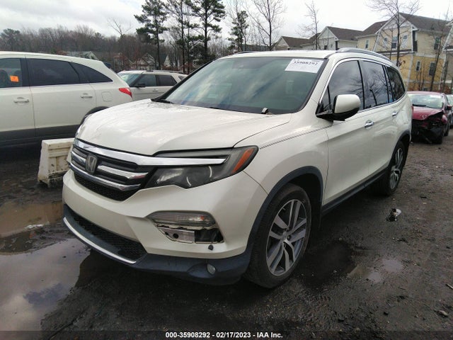 Honda Pilot Touring 2016 5FNYF5H97GB046549 Image 2