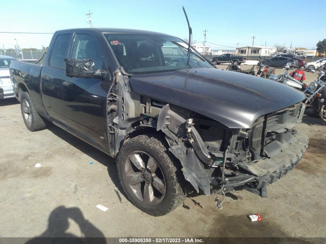 RAM 1500 Express 2015 1C6RR6FTXFS582971 главное изображение