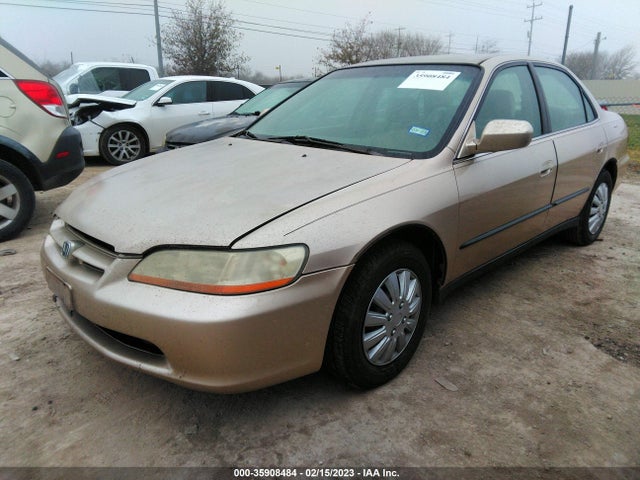 2000 HONDA ACCORD SDN LX VIN: 1HGCG5649YA147702