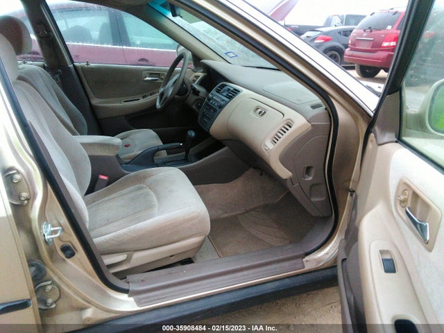 2000 HONDA ACCORD SDN LX VIN: 1HGCG5649YA147702