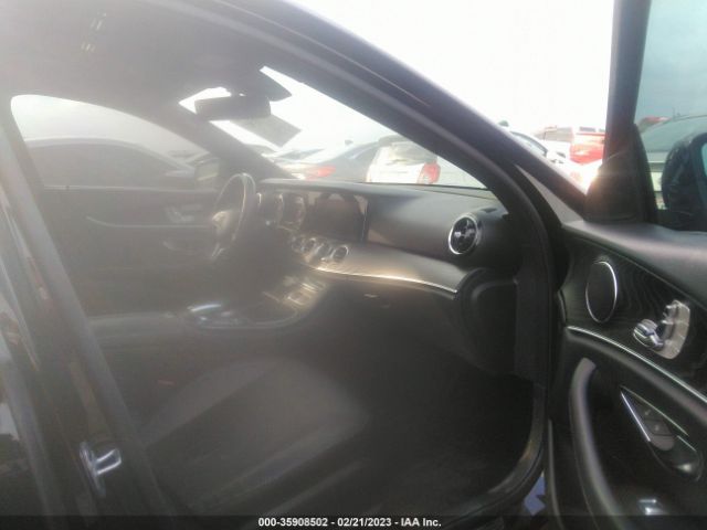 WDDZF4JB8KA530023 Mercedes-Benz E-class E 300