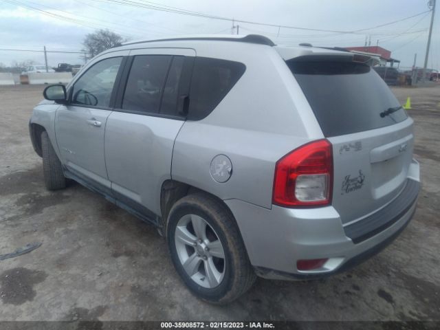 1C4NJCEB7CD652397 Jeep Compass Latitude