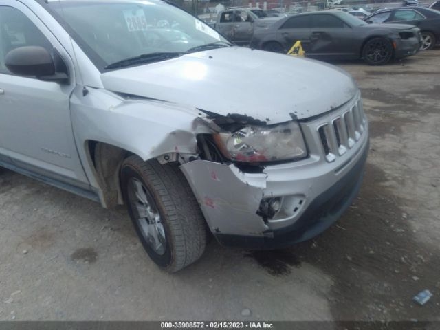 1C4NJCEB7CD652397 Jeep Compass Latitude