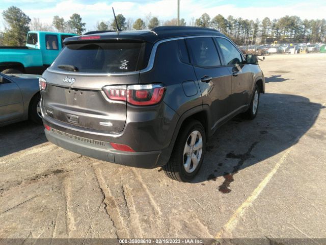 3C4NJDBB6JT435019 Jeep Compass Latitude