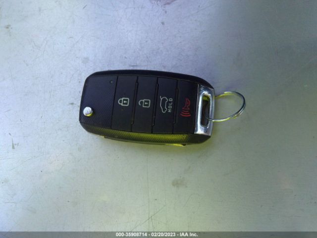KNDJN2A26F7763142 KIA Soul Base