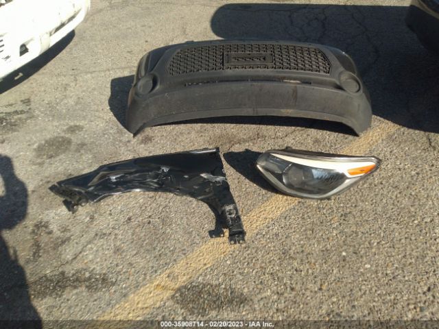 KNDJN2A26F7763142 KIA Soul Base