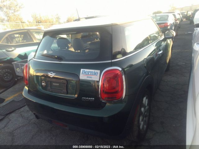 WMWXP5C51K2H96392 Mini Hardtop 2 Door Cooper