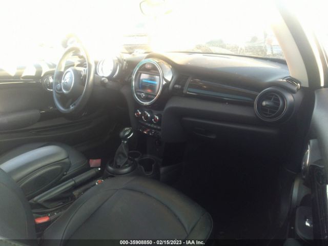 WMWXP5C51K2H96392 Mini Hardtop 2 Door Cooper