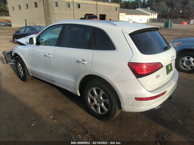 WA1CMAFP3FA122070 Audi Q5 Premium Plus