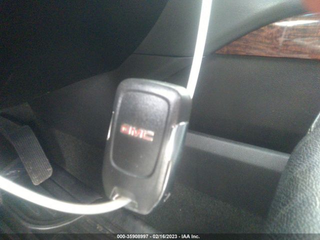 1GKS1GKC8GR244558 GMC Yukon Xl Slt