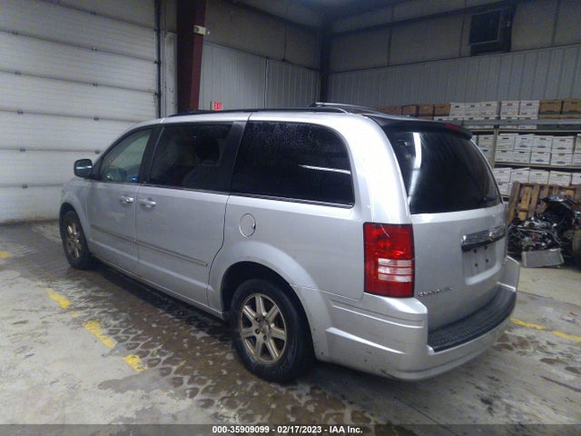 2A4RR5D10AR172480 Chrysler Town & Country