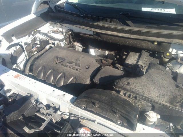 Mitsubishi Outlander 2017 JA4AZ2A37HZ002683 Image 11