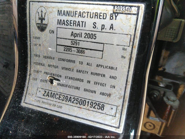 2005 MASERATI QUATTROPORTE VIN: ZAMCE39A250019258