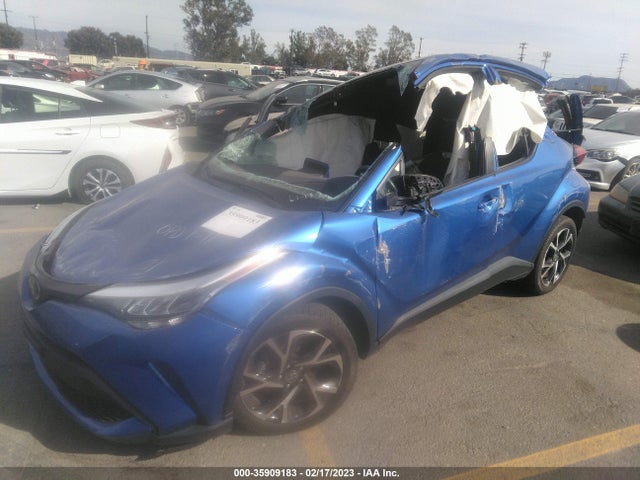 Toyota C-HR 2021 JTNKHMBX1M1115012 Image 2