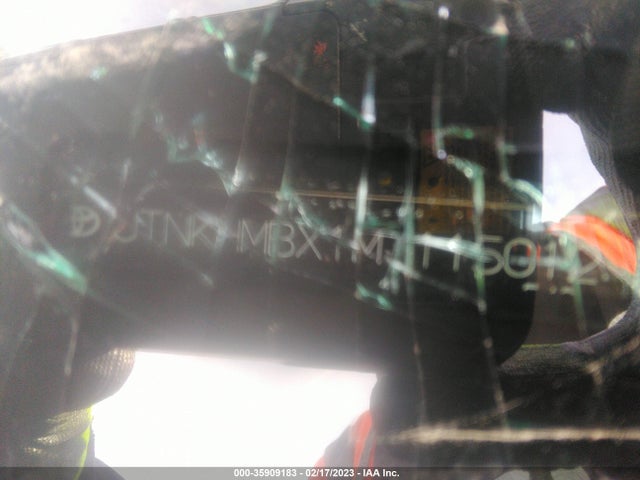 Toyota C-HR 2021 JTNKHMBX1M1115012 Image 8