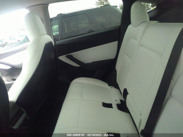 2021 Tesla Model Y, VIN: 5YJYGDEE2MF090897